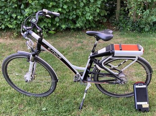 e move met voorwielaandrijving in uitstekende staat 28 km/u, Fietsen en Brommers, Elektrische fietsen, Zo goed als nieuw, 50 km per accu of meer