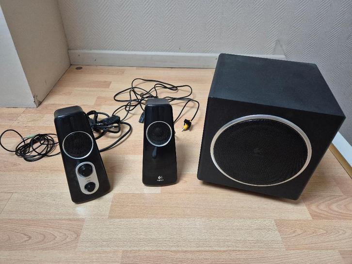 Logitech Speaker System Z523, Audio, Tv en Foto, Luidsprekerboxen, Zo goed als nieuw, Complete surroundset, 60 tot 120 watt, Overige merken