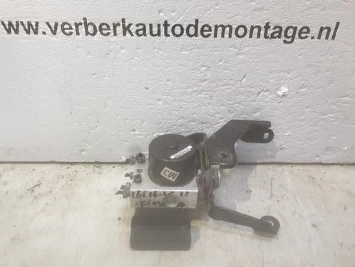 ABS POMP Ford Fiesta 6 (JA8) (01-2008/01-2018) (8v512m110ad), Auto-onderdelen, Overige Auto-onderdelen, Ford, Gebruikt