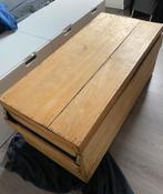 Antieke houten kist, Ophalen, Gebruikt