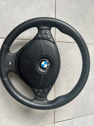 Origineel M5 stuurtje ve BMW e39 van 2000 beschikbaar voor biedingen