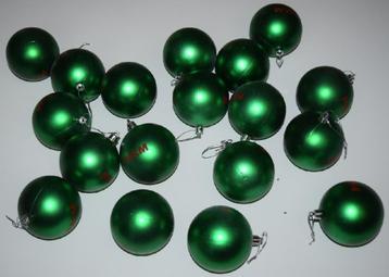 Palm /  Lot Kerstballen / 18 stuks beschikbaar voor biedingen