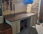 Gratis retro mewaf bureau jaren 80. Twee stuks beschikbaar., Ophalen, Gebruikt