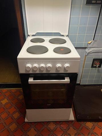 Te Koop Fornuis Beko FSS5600 beschikbaar voor biedingen