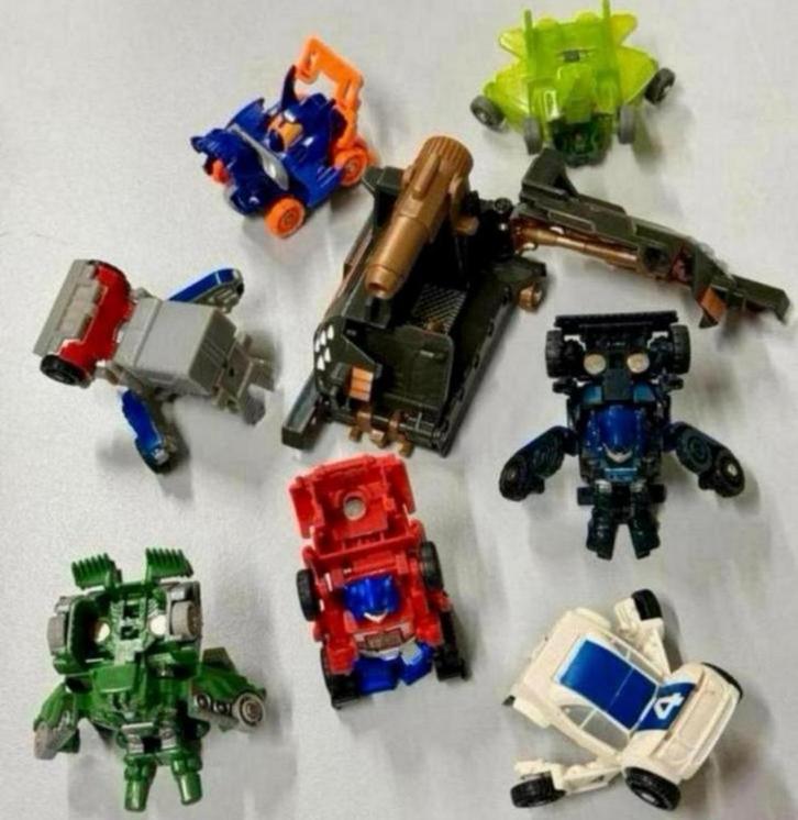 8 stuks Transformers mini bots battle bot lot - 8 figuren, Verzamelen, Transformers, Zo goed als nieuw, Ophalen of Verzenden