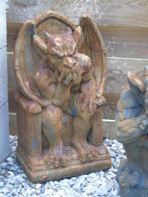 statue d une gargouille monstre assis en pierre pat rouille, Jardin & Terrasse, Statues de jardin, Neuf, Autres types, Pierre
