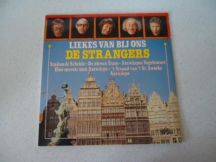 LP van "De Strangers" Liekes Van Bij Ons in Prima Staat ., CD & DVD, Vinyles | Néerlandophone, Comme neuf, Chanson réaliste ou Smartlap