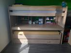 Stapelbed met bureau en twee extra bedden., Kinderen en Baby's, Kinderkamer | Stapelbedden en Hoogslapers, Ophalen, Gebruikt, Stapelbed