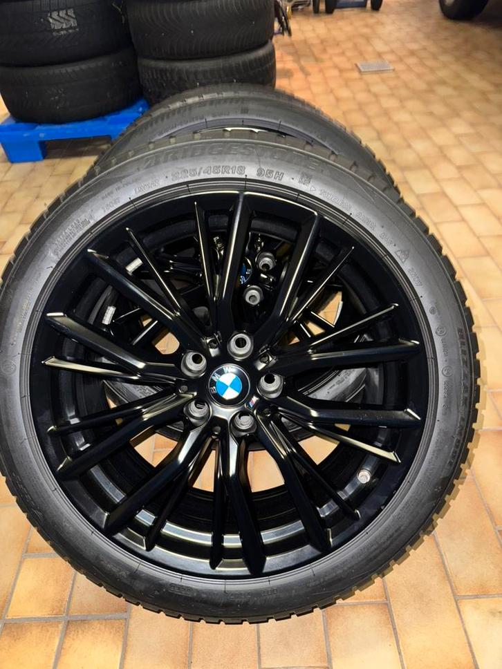 Bmw winterset styling 796m schadevrij met nieuwe banden, Autos : Pièces & Accessoires, Pneus & Jantes, Pneu(s), Enlèvement