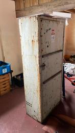 Oude vintage kast en dossierkast, Ophalen, Gebruikt, Oude metalen/ijzeren kasten