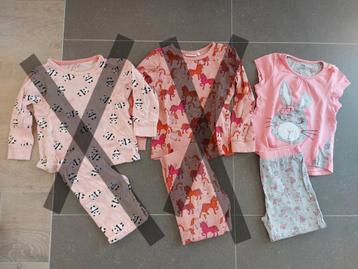 Pyjama's beschikbaar voor biedingen
