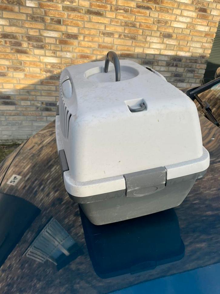 Transportbox voor hond of kat – stevig & veilig, Dieren en Toebehoren, Transportboxen, Zo goed als nieuw, Ophalen of Verzenden