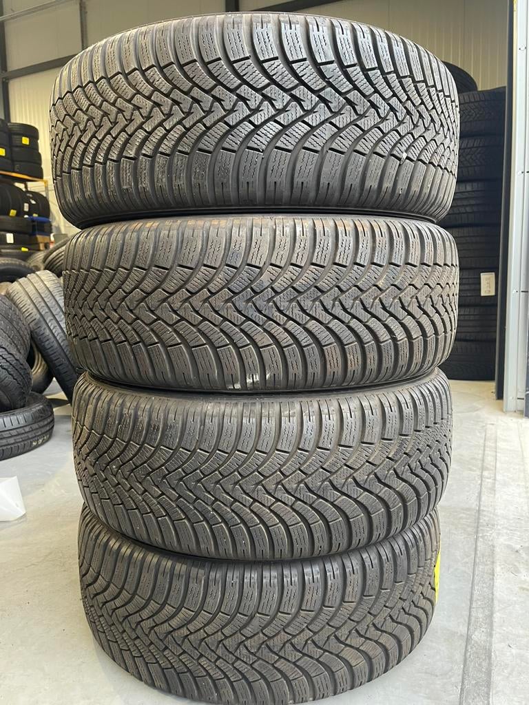 225/55/17(101v) Falken m+s 225/55/17(101v) Falken banden, Ophalen