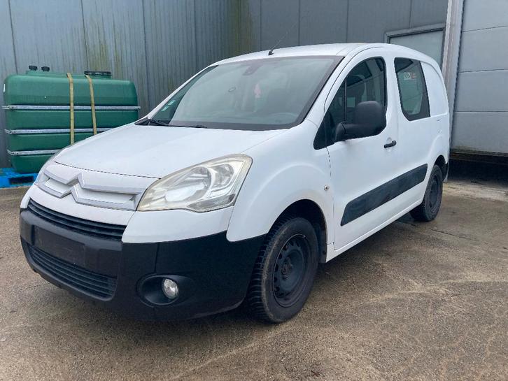 Citroën Berlingo 3pl trekhaak airco gekeurd vvk, Auto's, Bestelwagens en Lichte vracht, Particulier, ABS, Airbags, Airconditioning
