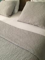 extra grote grijze sprei 3.00 x 2.80 m NIEUW met overtrekken, Overige typen, Ophalen of Verzenden, Grijs, Nieuw