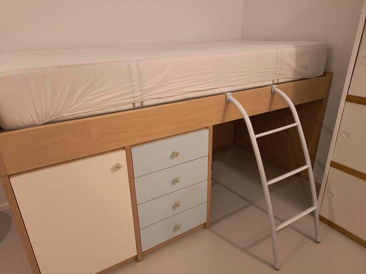 middel hoogslaper zeer goede zware kwaliteit, Huis en Inrichting, Slaapkamer | Stapelbedden en Hoogslapers, Gebruikt, Hoogslaper