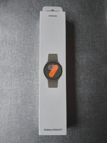 Samsung Galaxy Watch 7, nieuw in verpakking beschikbaar voor biedingen