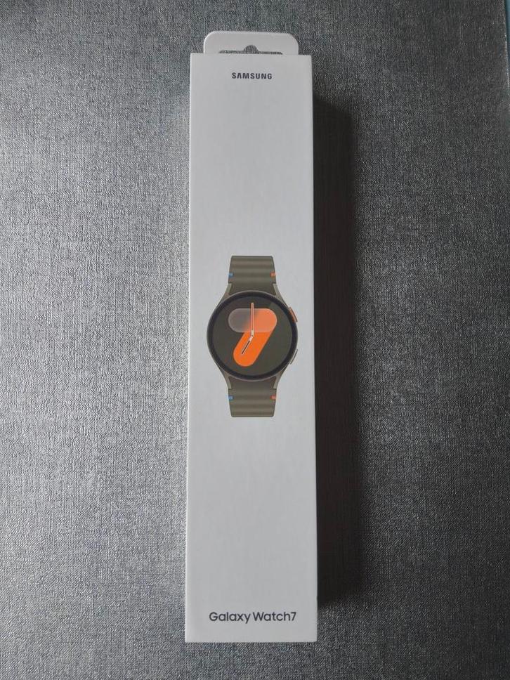 Samsung Galaxy Watch 7, nieuw in verpakking, Handtassen en Accessoires, Smartwatches, Nieuw, Ophalen