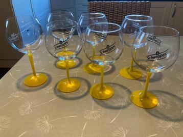 Schweppes  Glazen  beschikbaar voor biedingen