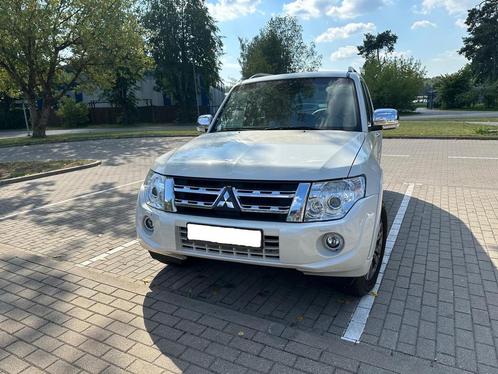 Mitsubishi Pajero 3.2 Diesel, Auto's, Mitsubishi, Particulier, Pajero, 4x4, ABS, Achteruitrijcamera, Adaptive Cruise Control, Airbags