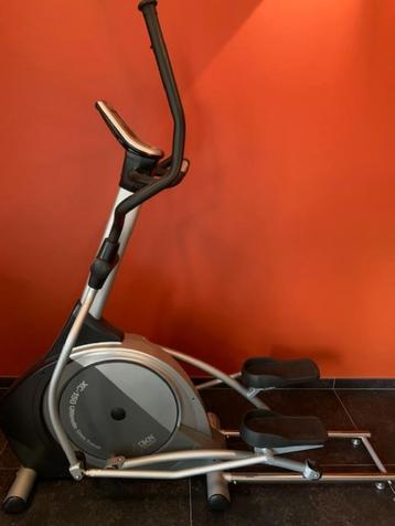 DKN  cross trainer XC-150 disponible aux enchères