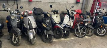 Lot bromfietsen - Kymco - piaggio - peugeot - sym - chinees  beschikbaar voor biedingen