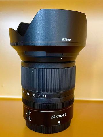 Nikon Z 24-70 lens