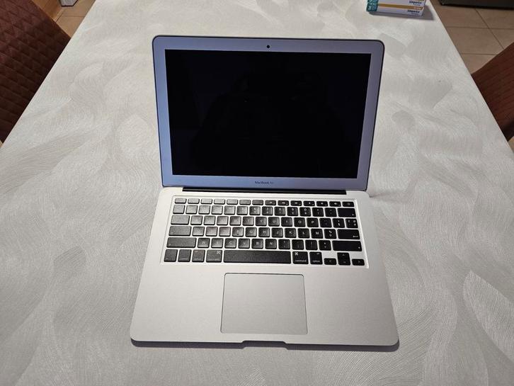Mac Book Air - 13inch, Computers en Software, Apple Macbooks, Zo goed als nieuw, Ophalen of Verzenden