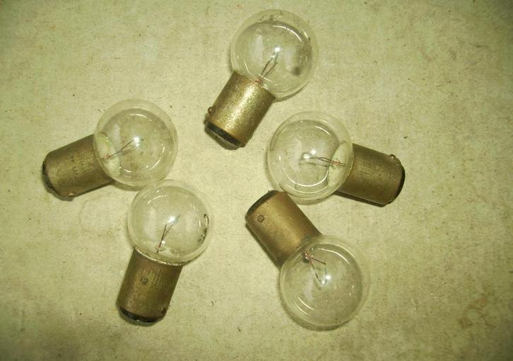 Gloeilamp 12v 15w 2-polig voor Oldtimer, Auto-onderdelen, Verlichting, Oldtimer onderdelen, Nieuw, Ophalen of Verzenden