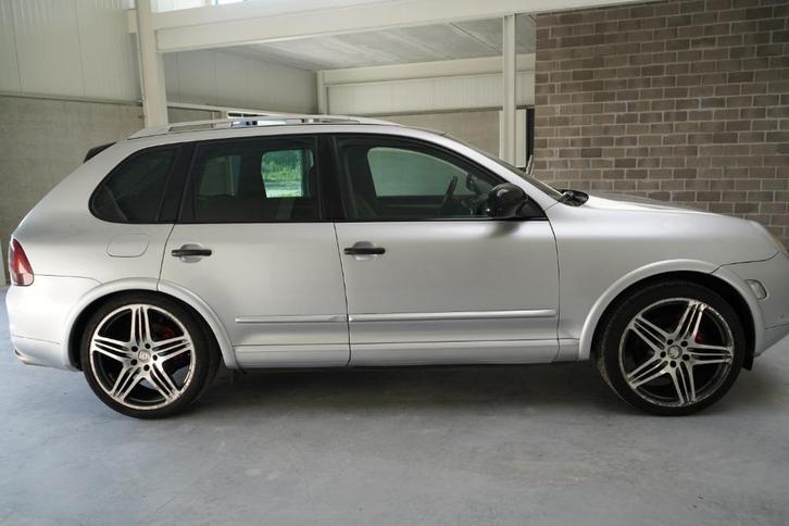 Porsche Cayenne Turbo Zilver lichte vracht, Auto's, Porsche, Particulier, Cayenne, 4x4, ABS, Alarm, Boordcomputer, Centrale vergrendeling