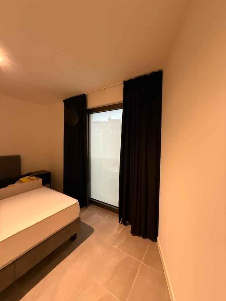 Zwarte verduisterende gordijnen, Huis en Inrichting, Stoffering | Gordijnen en Lamellen, Ophalen