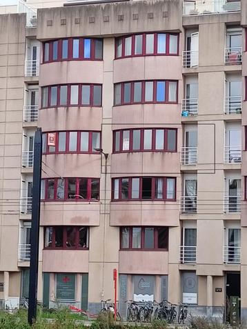 Gent: Appartement te huur met 2 garages en 2 slaapkamers beschikbaar voor biedingen