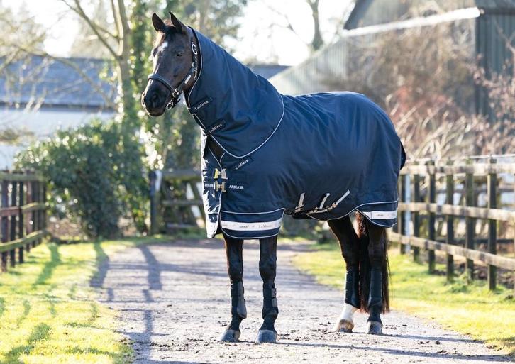 LeMieux Arika Storm-Tek Regendeken + Hals 50g 185 tm215 SALE, Dieren en Toebehoren, Paarden en Pony's | Dekens en Dekjes, Nieuw