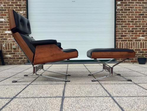 Mid. Century 1960s Lounge Chair & Ottoman Rosewood, Maison & Meubles, Canapés | Sofas & Chaises Longues, Utilisé, Enlèvement ou Envoi