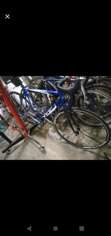 Velo de course léger Look kg25 beschikbaar voor biedingen