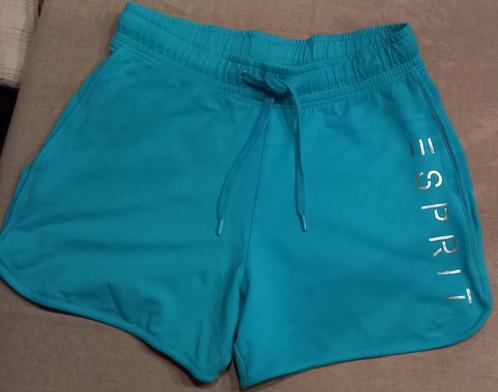 Turquoise short Esprit maat S, Kleding | Dames, Broeken en Pantalons, Zo goed als nieuw, Maat 36 (S), Overige kleuren, Kort, Ophalen