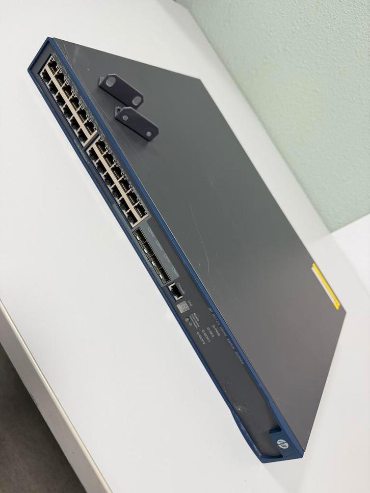 HP A5120 Series JE068A netwerk switch 24-port ethernet unit, Computers en Software, Netwerk switches, Zo goed als nieuw, Ophalen of Verzenden