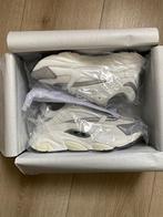 Dior B22, Kleding | Heren, Schoenen, Wit, Ophalen of Verzenden, Zo goed als nieuw, Sneakers