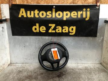 Stuurwiel van een Peugeot 208 beschikbaar voor biedingen