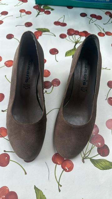 Tamaris sleehak bruin maat 39 beschikbaar voor biedingen