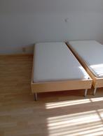 bedden, Huis en Inrichting, Slaapkamer | Bedden, Ophalen, 90 cm, Eenpersoons, Zo goed als nieuw