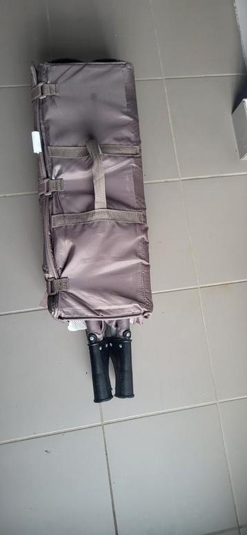 Lit parapluie avec matelas, Enlèvement, Comme neuf, Matelas