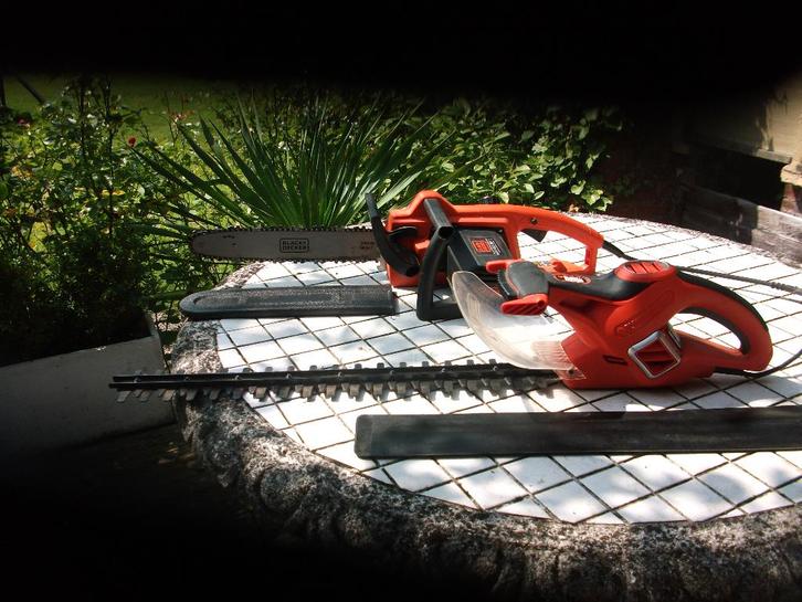 tronçonneuse et taille haie black &Decker, Tuin en Terras, Heggenscharen, Zo goed als nieuw, Elektrisch, Ophalen