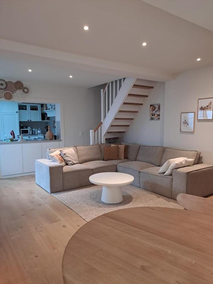 Hoeksalon met poef, Huis en Inrichting, Zetels | Complete zithoeken, Zo goed als nieuw, Stof, Ophalen