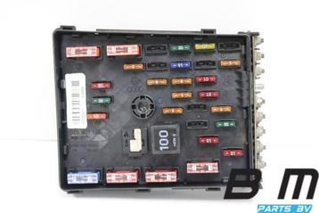 Zekeringkast in motorruimte VW Passat B6 Variant 3C0937125 beschikbaar voor biedingen