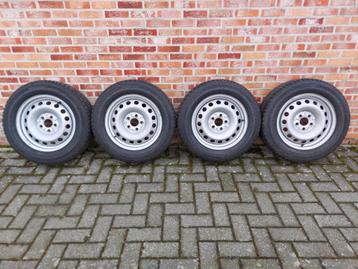 4 winterbanden voor Mercedes Vito 205/65/r16 beschikbaar voor biedingen