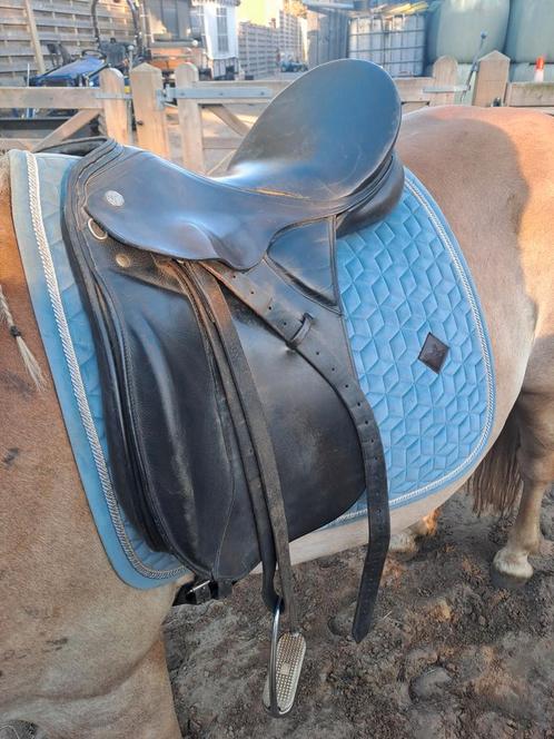 Dressuurzadel Kieffer, Dieren en Toebehoren, Paarden en Pony's | Zadels, Gebruikt, Dressuur, Ophalen