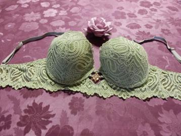 (74)- soutien gorge femme t.95D vert pistache, Vêtements | Femmes, Enlèvement ou Envoi, Vert, Soutien-gorge