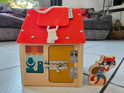 Maison d'apprentissages multi fermetures Lilliputiens, Kinderen en Baby's, Speelgoed | Houten speelgoed, Zo goed als nieuw, Ophalen