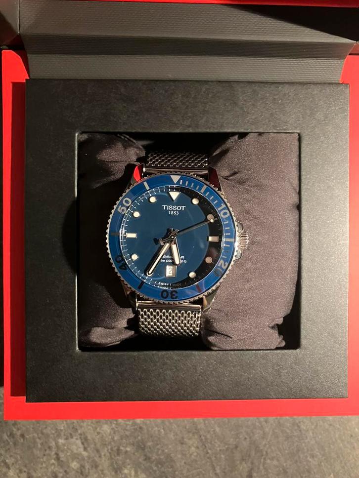 Tissot Seastar 1000 40mm NIEUWSTAAT, Handtassen en Accessoires, Horloges | Heren, Nieuw, Polshorloge, Staal, Staal, Ophalen of Verzenden